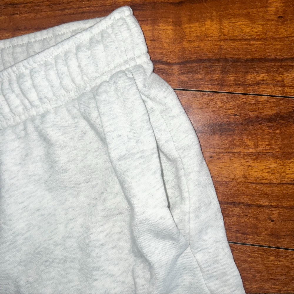 Nike Sportswear Club Fleece Mid-Rise Shorts - Oatmeal Heather/White, Size L - Picture 3 of 11